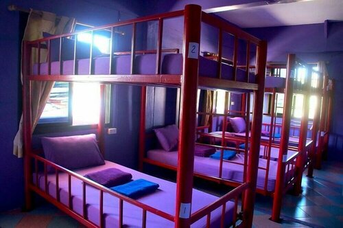 Гостиница Above & Beyond Hostel