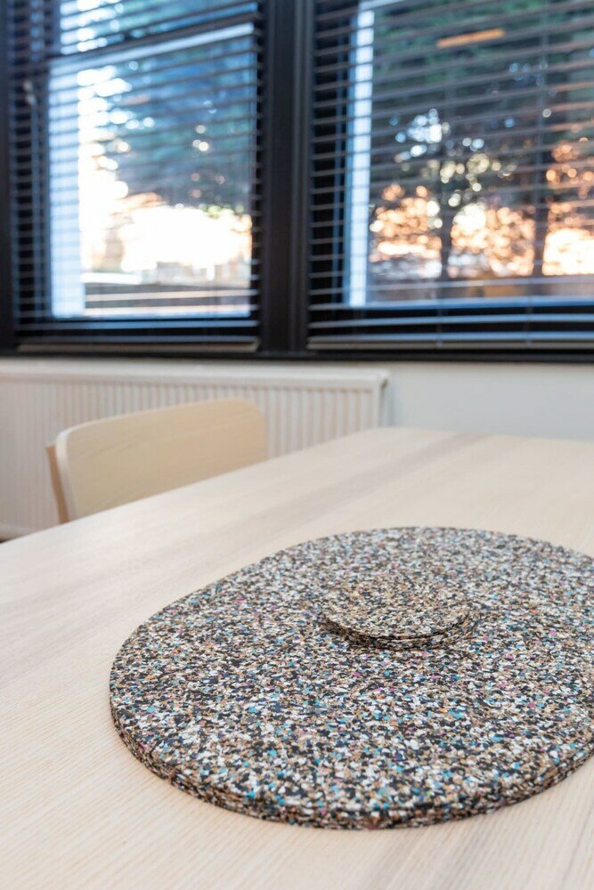 Фото Serene and Spacious 1 Bedroom Garden Flat in Clapton