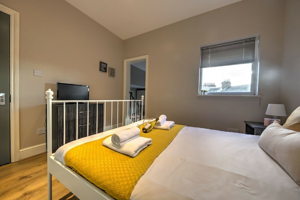 Фото Cj8 Medium Studio