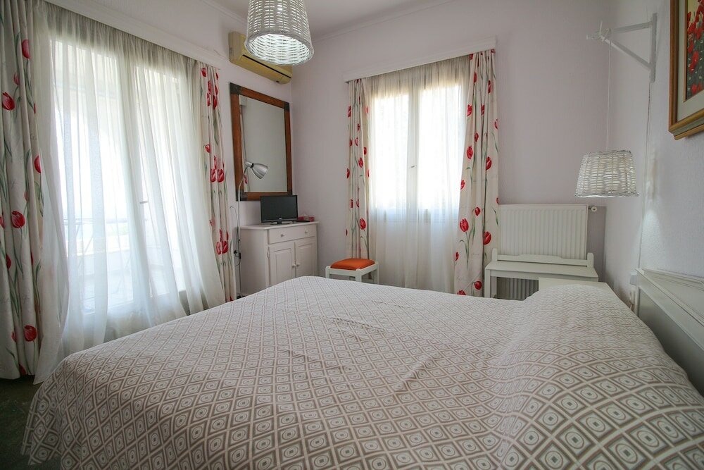 Фото Home with View of Agios Ioannis in Tinos