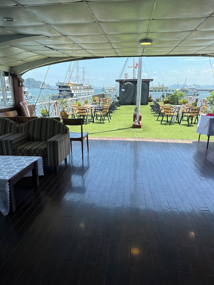 Фото Halong Marina Bay Cruise