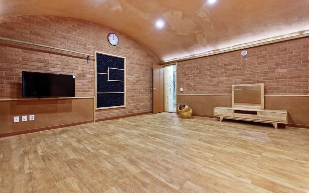 Фото Eunseok Healing Maeul Pensionn