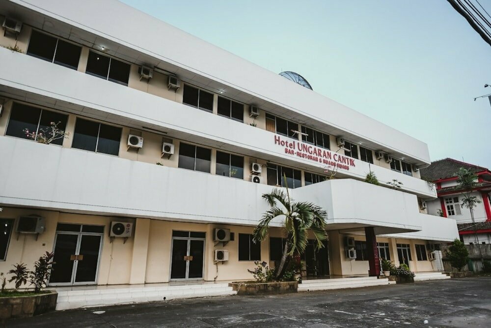 Hotel RedDoorz @ Ungaran, Central Java, photo