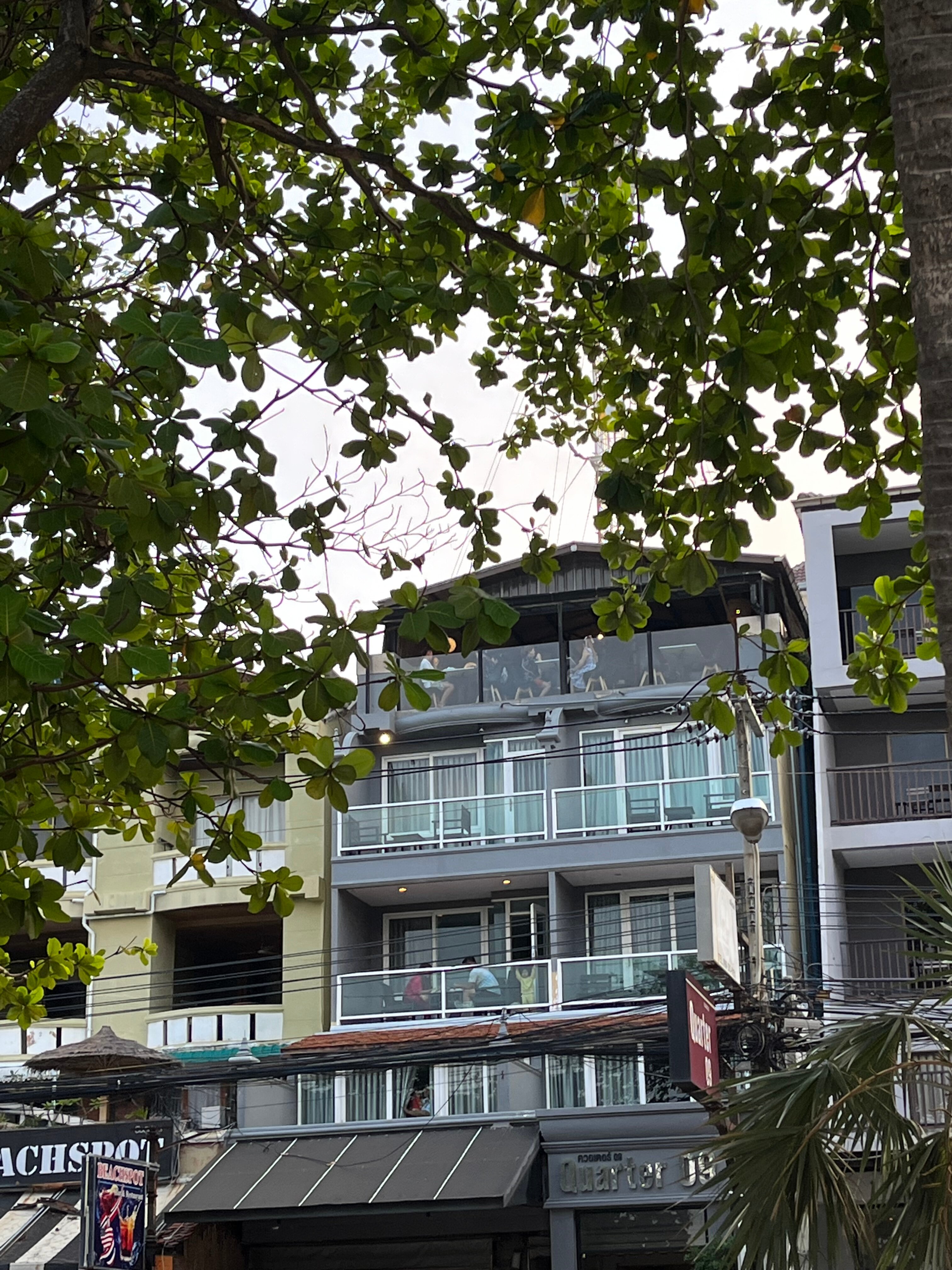 Фото Quarter 09 Beach