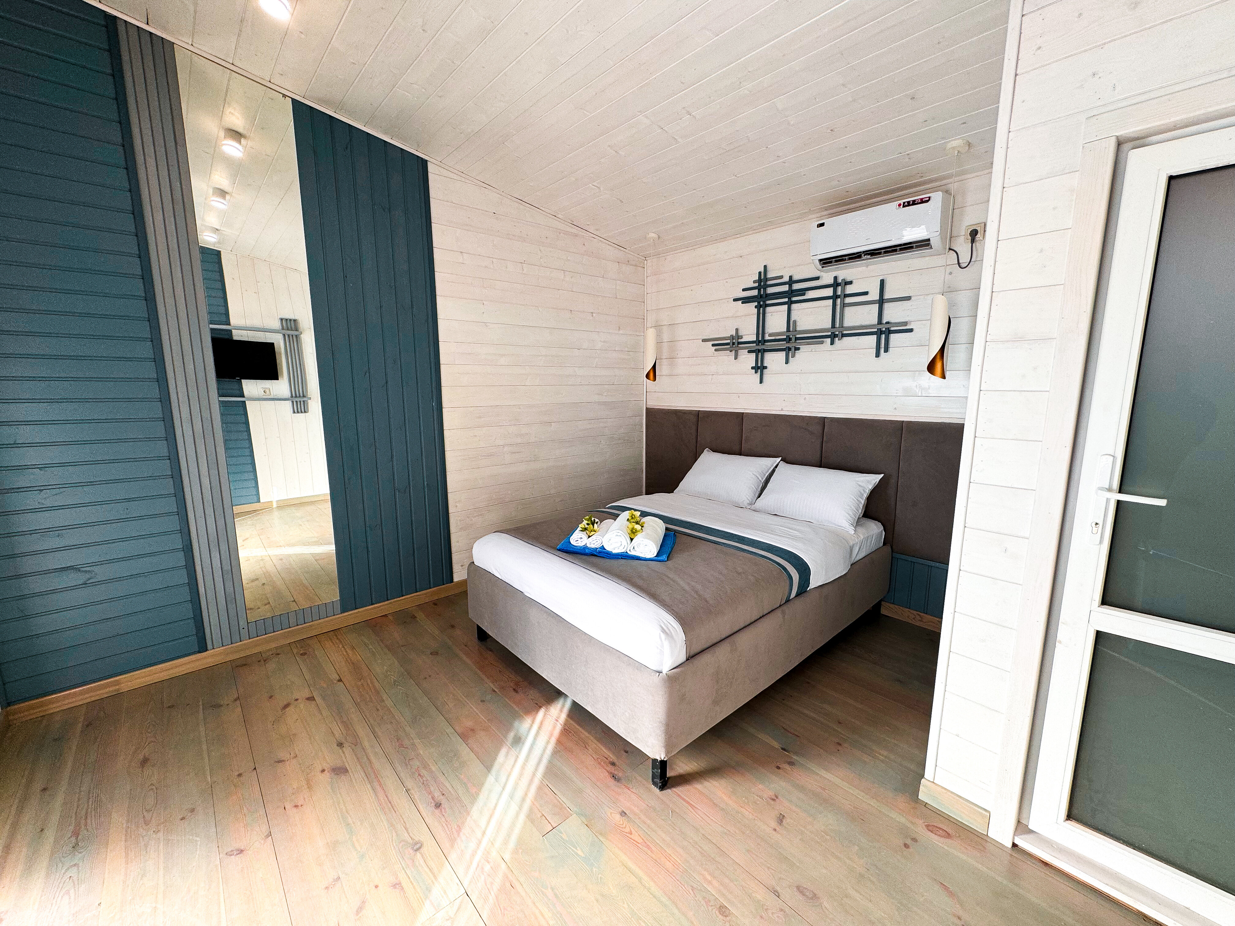 Фото Манреса