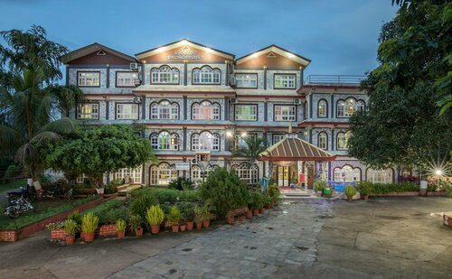 Гостиница Avocado and Orchid Resort в Хетауде
