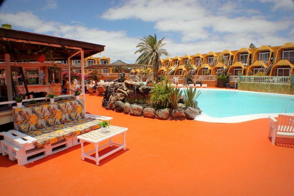 Фото Aparthotel la Piramide