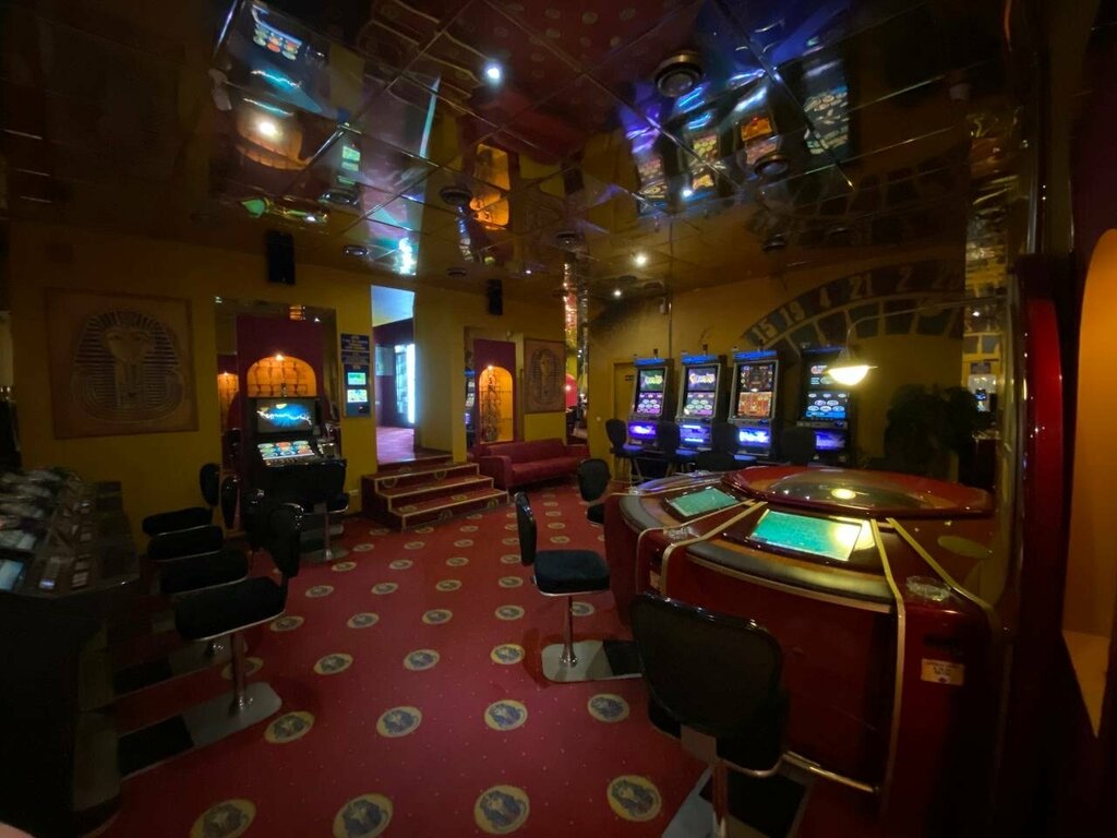 Casino, gambling house Pharaon, Bobruisk, photo