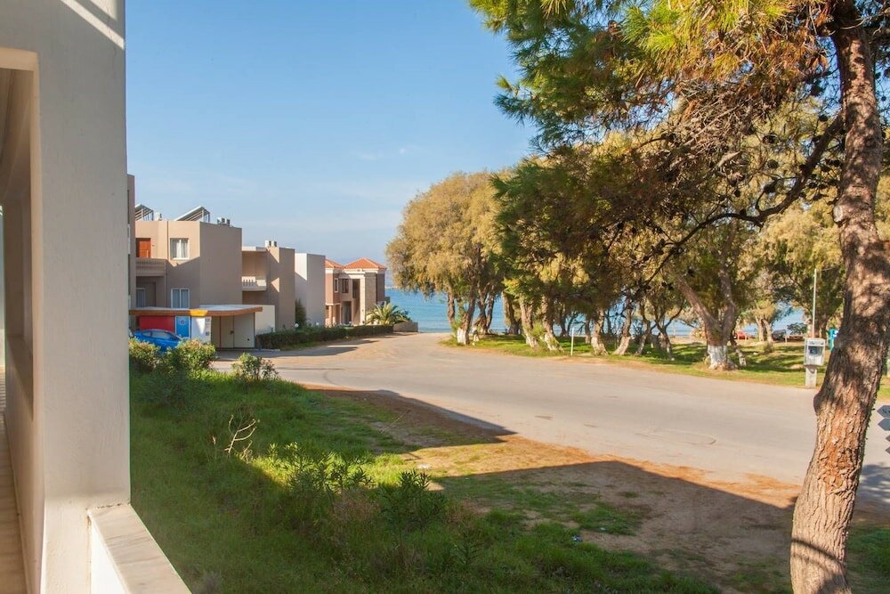 Фото Marathakis Apartments