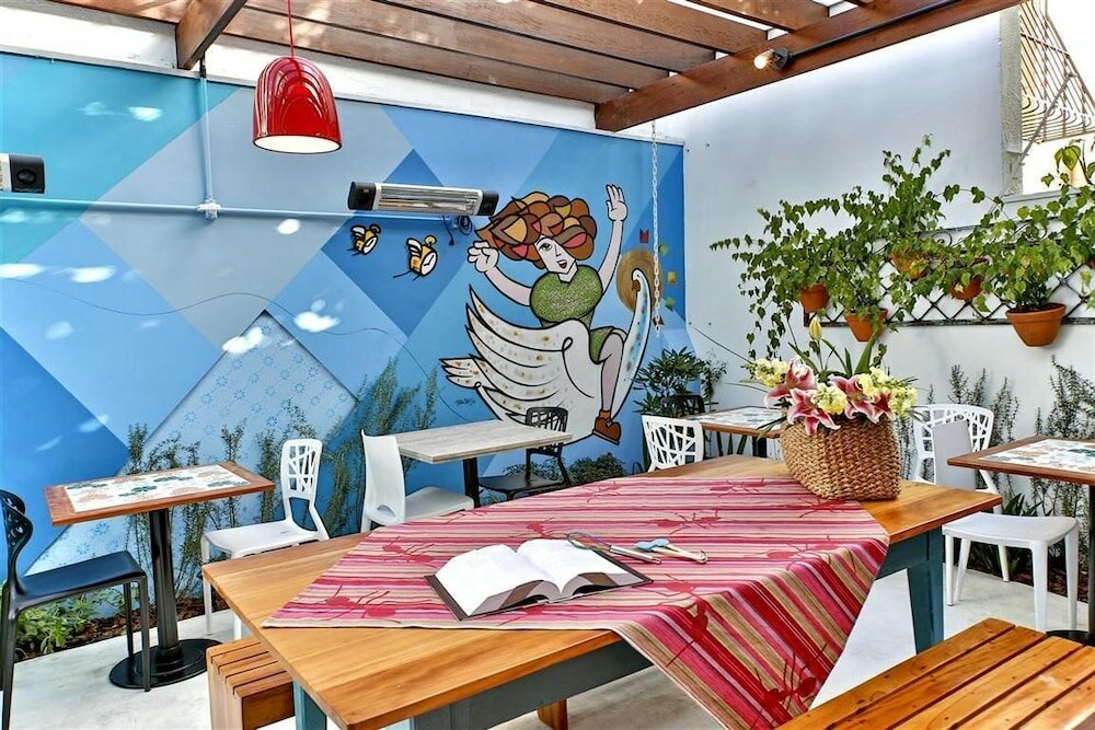 Фото Hostel California Cafe Bar