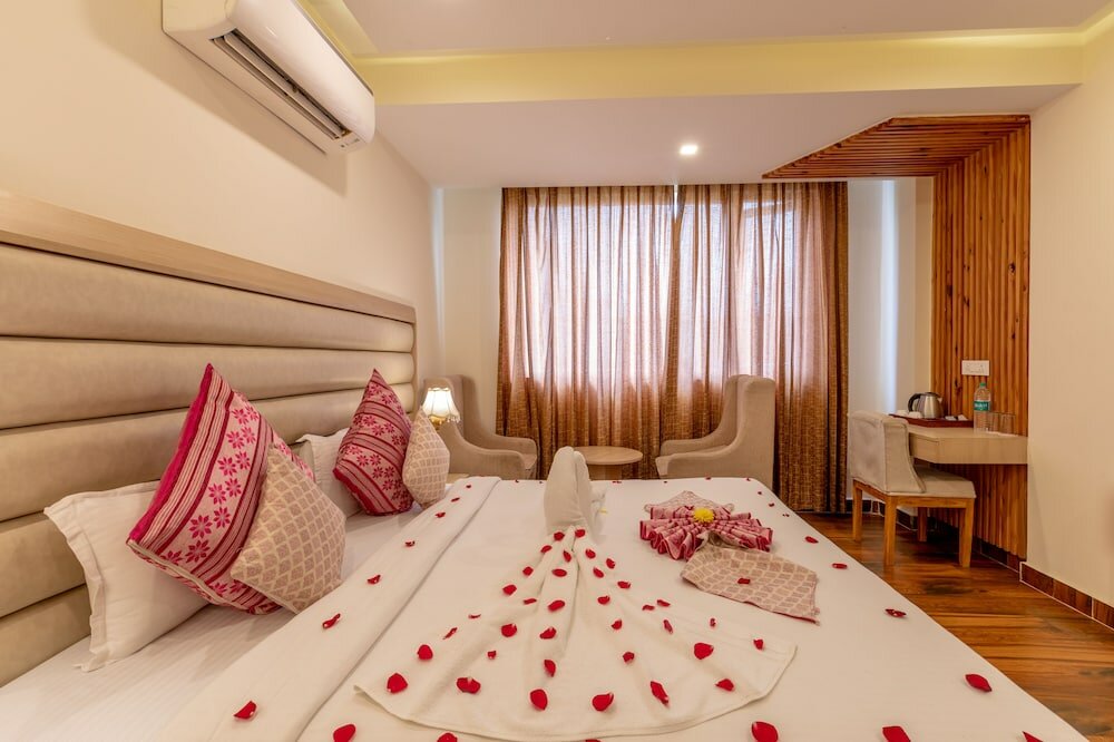 Фото White Rock by The Solitaire Hospitality