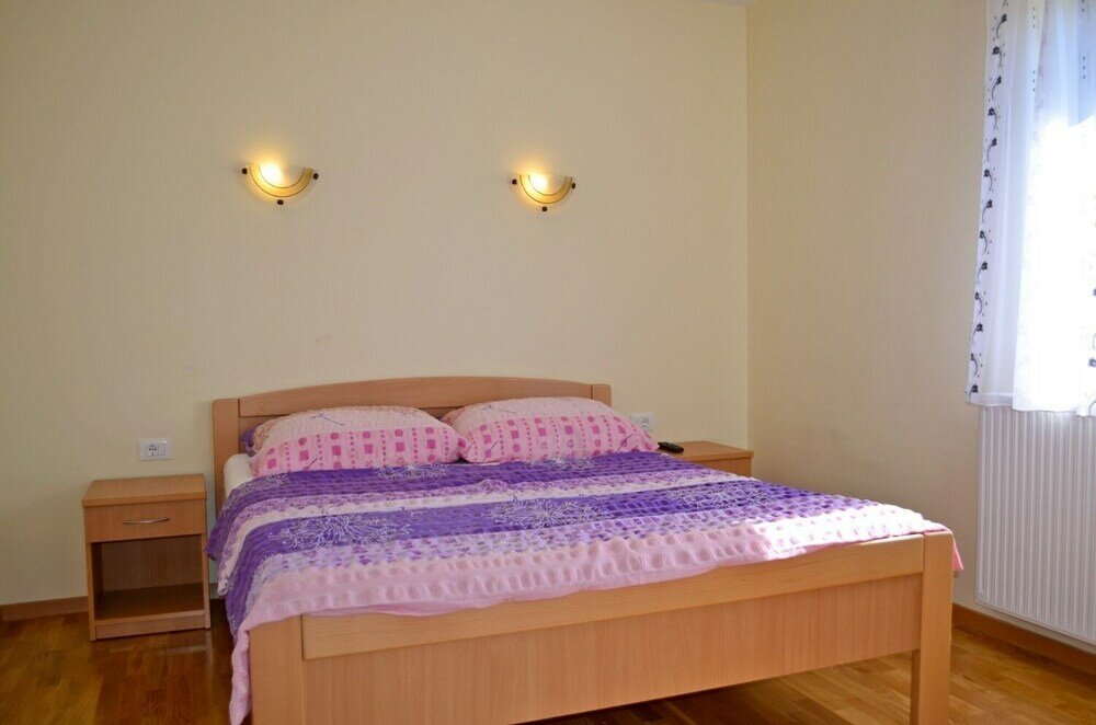 Фото Mary - With Pool - H