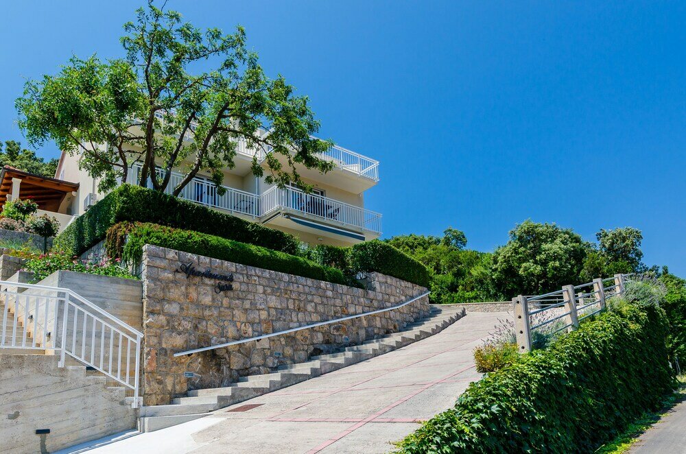 Фото Apartments Sara