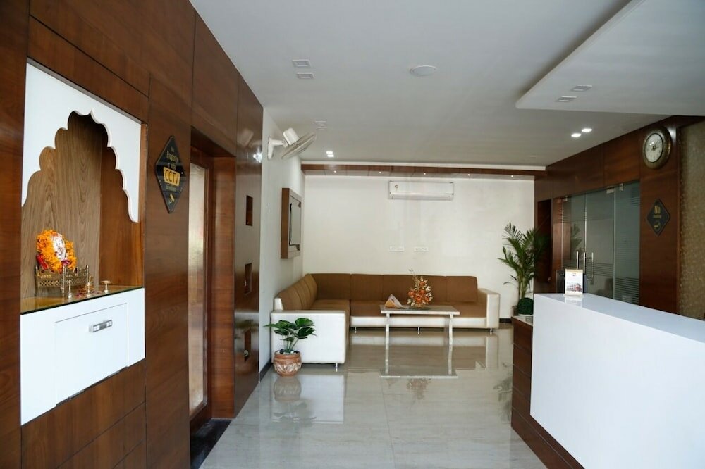 Фото отеля 2