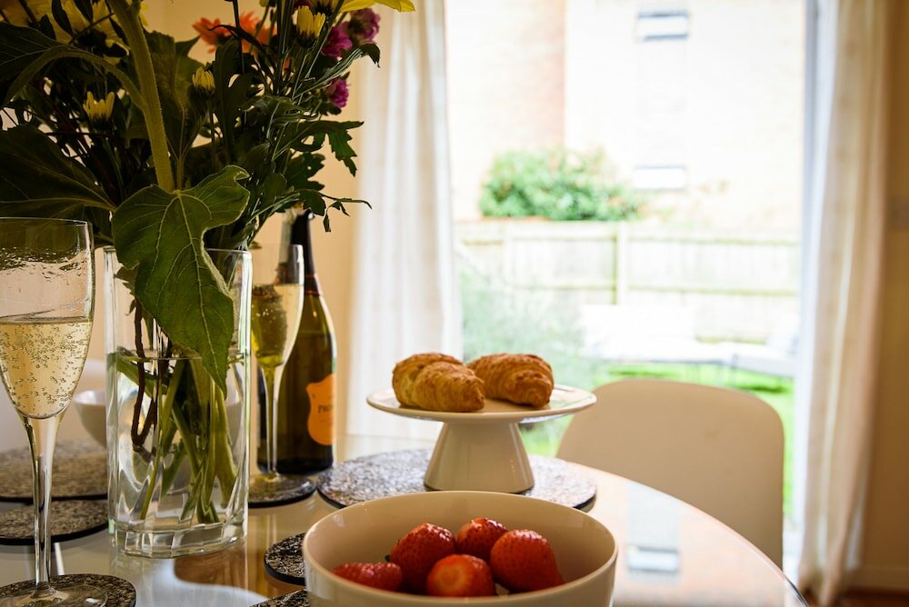 Фото Karah Suites - Harescombe House