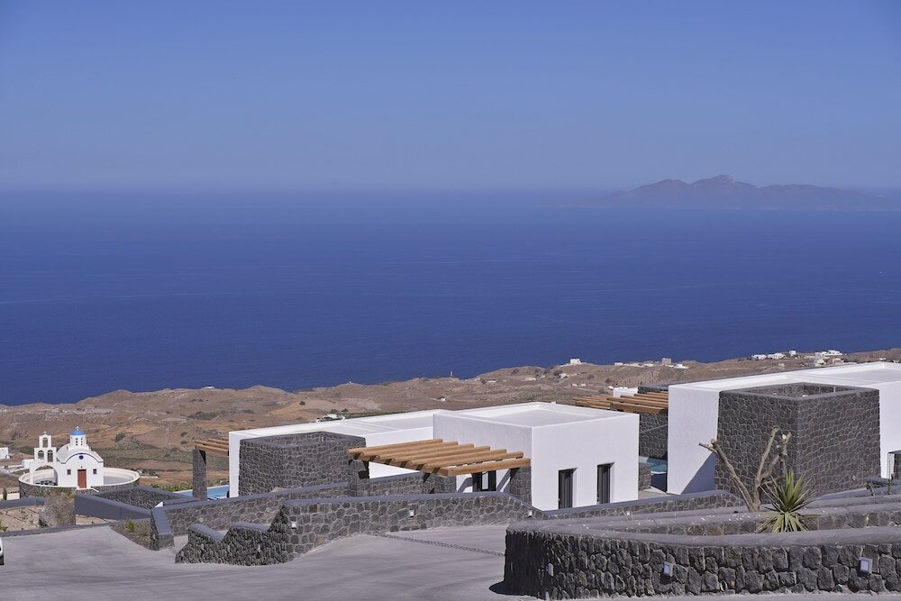 Фото Brilliance Suites - Adults Only