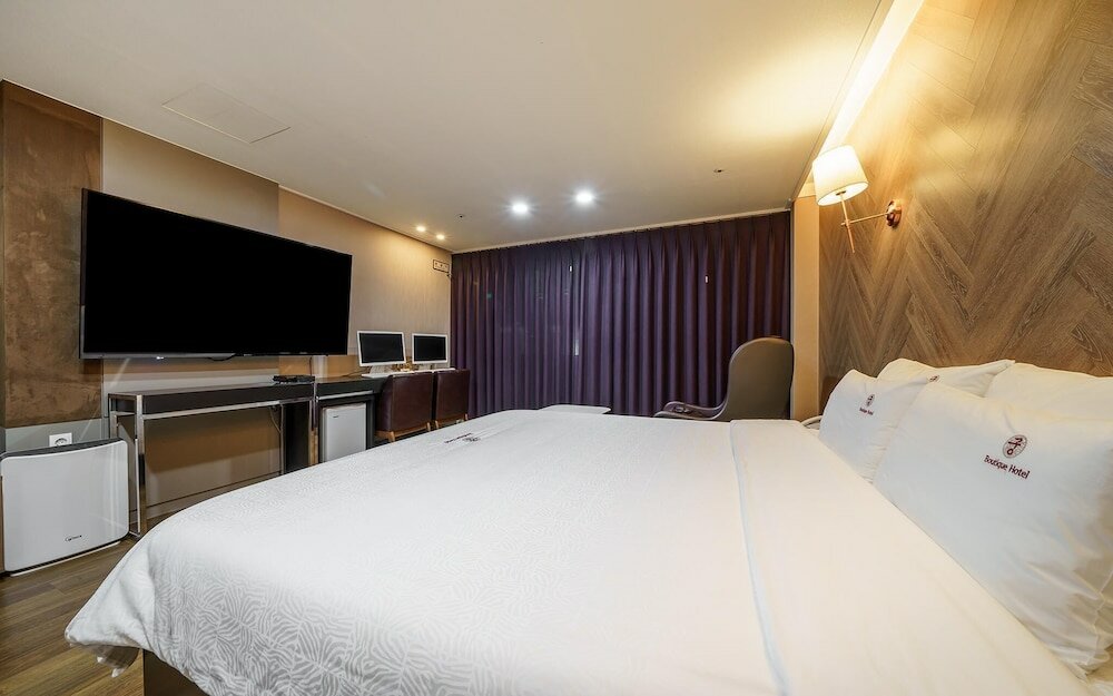 Фото Changwon Boutique Hotel Gung