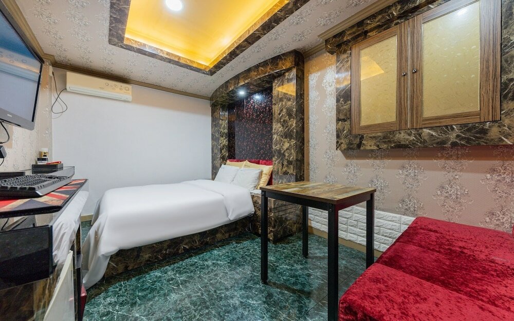 Фото Daejeon Yongjeon Good Time