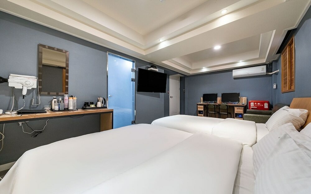 Фото Suwon First M