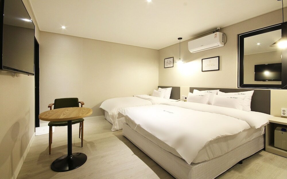 Фото Changwon Jinhae Hotel Two Heart
