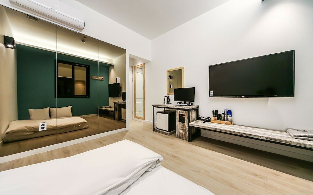 Фото Daegu Gyeongbuk University Bridge Hotel