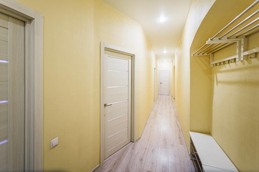 Фото Bridges SPb Rooms