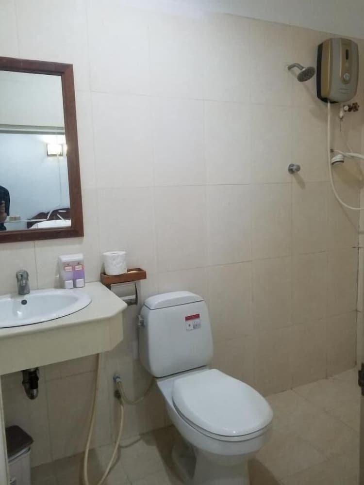 Фото Wei Si Deng Hotel and Restaurant