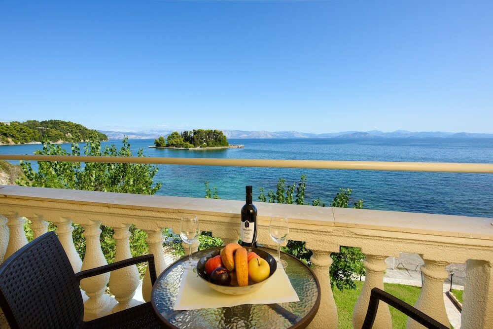 Фото Pontikonisi Hotel