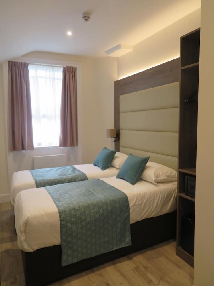 Фото Glendale Hyde Park Hotel