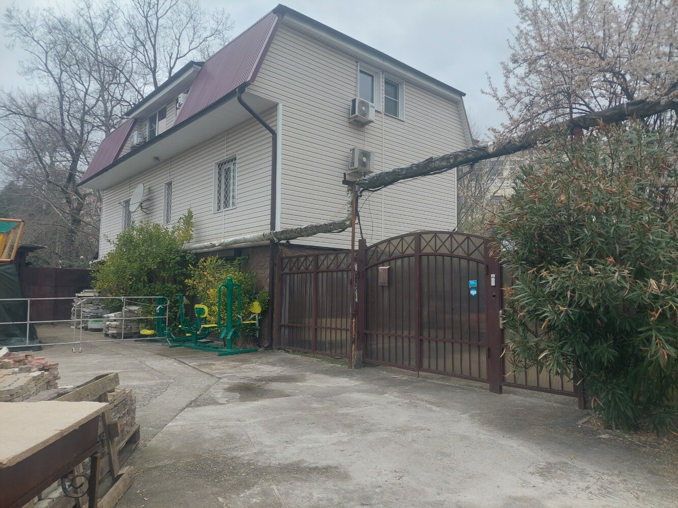 Фото отеля 2