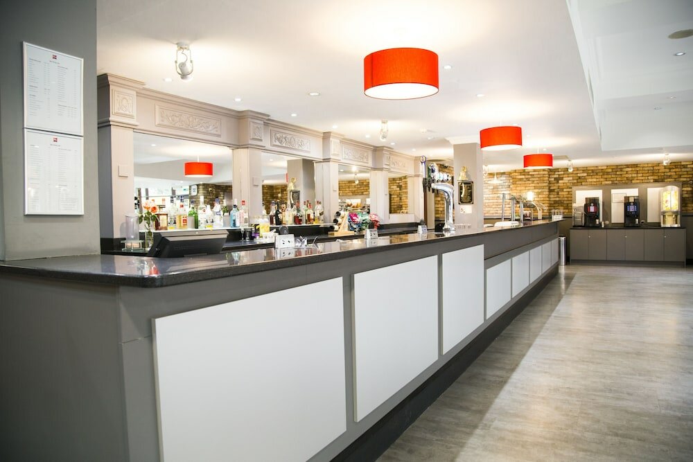 Фото Ibis Hull City Centre