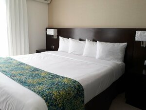 Гостиница Seven Crown La Paz Malecon