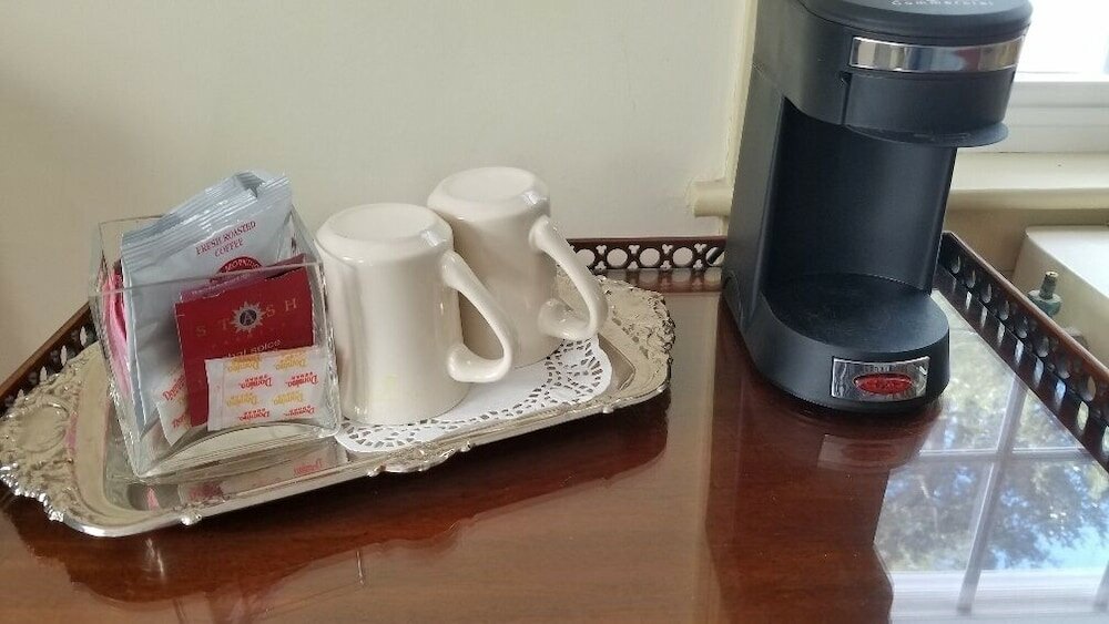 Фото Centennial House