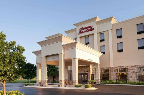 Гостиница Hampton Inn & Suites Addison в Аддисоне