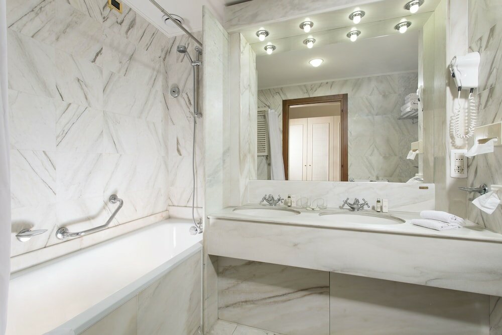 Фото Poiano Resort Hotel & Apartments