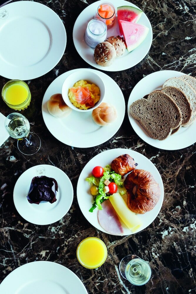 Фото Apollo Hotel Amsterdam, a Tribute Portfolio Hotel