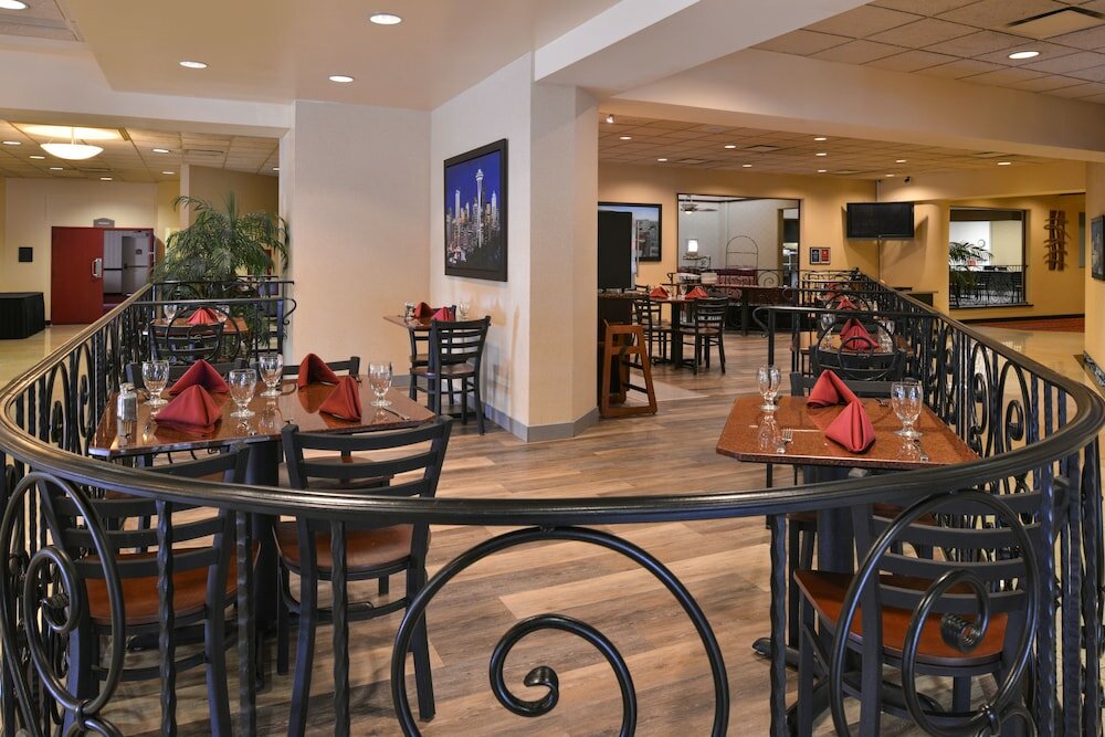 Фото Comfort Inn & Suites Downtown Tacoma