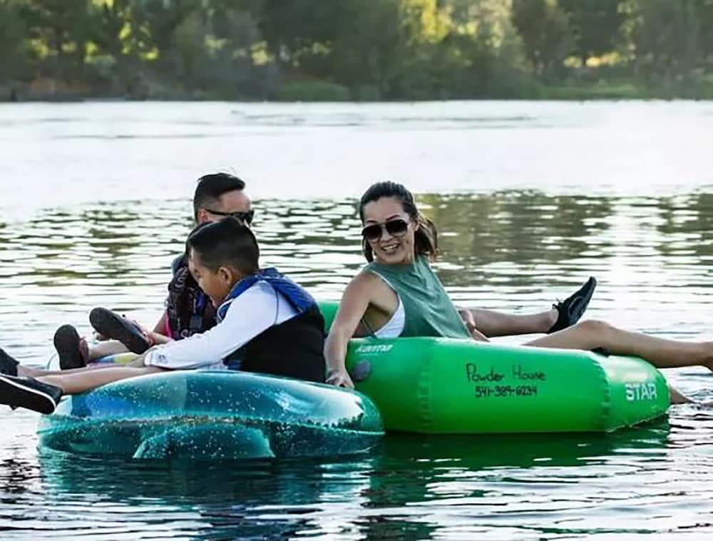 Фото Campfire Hotel