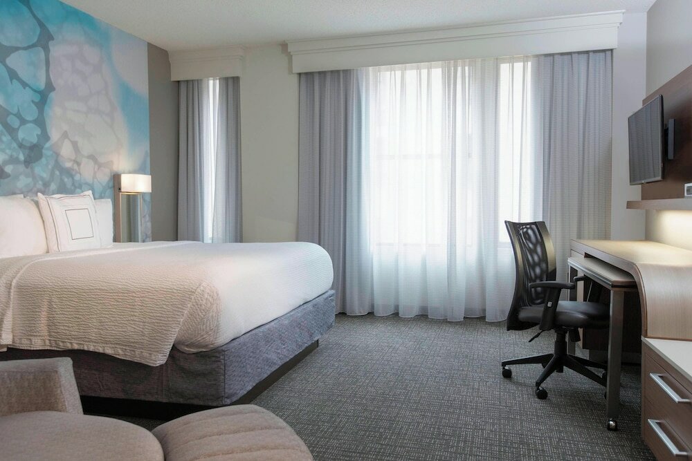 Фото Courtyard by Marriott Nashville Downtown