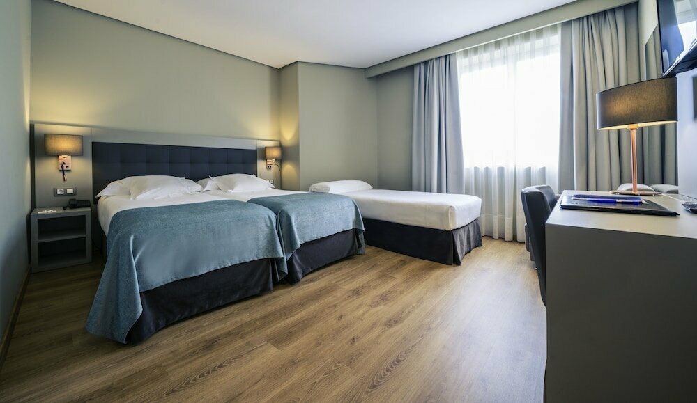 Hotel Mercure Carlton Rioja, Logroño, photo