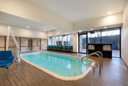 Гостиница La Quinta Inn & Suites by Wyndham Glenwood Springs