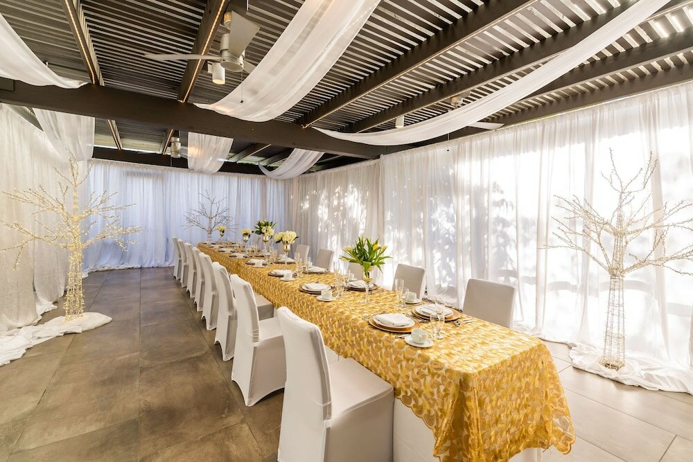 Фото DoubleTree by Hilton Carson