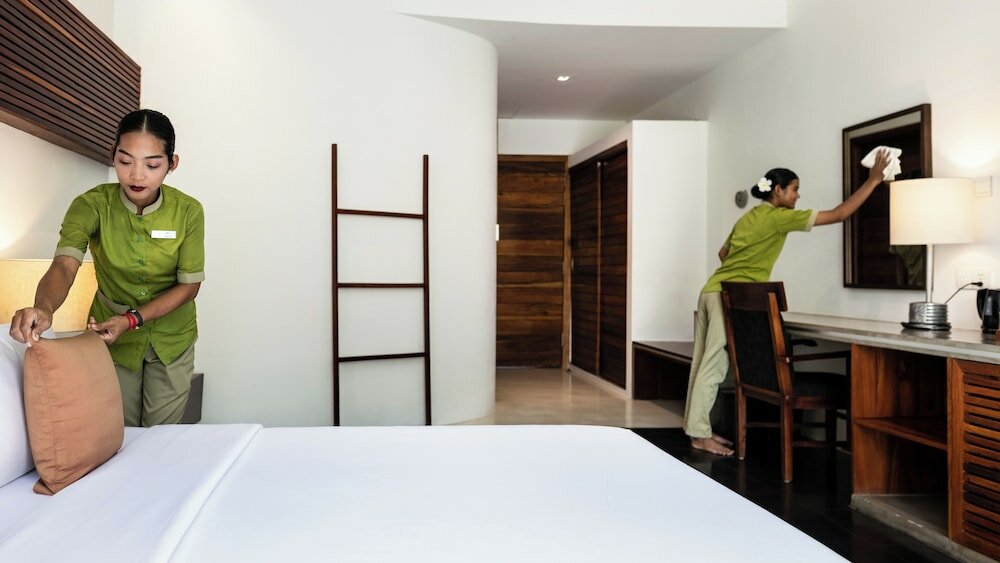 Фото Lynnaya Urban River Resort