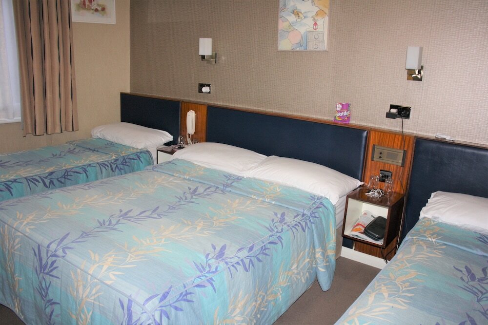 Фото Mitre House Hotel