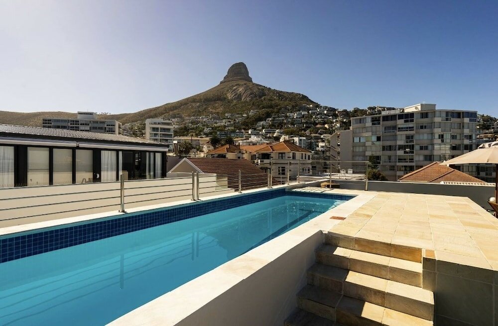 Фото Bantry Beach Luxury Suites