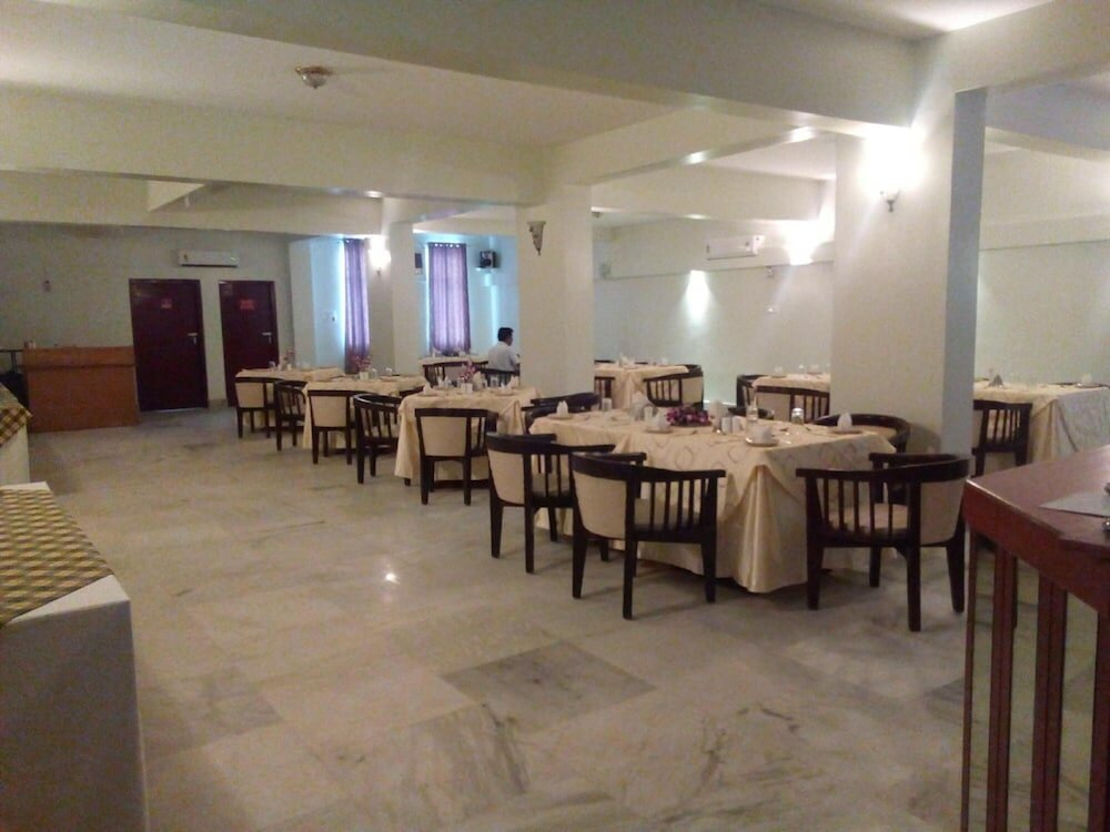 Фото Hotel Saramati