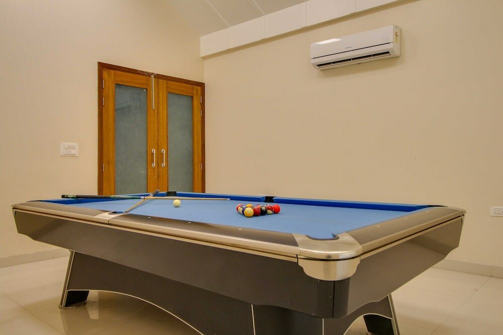 Фото Maulik Mansion Resort