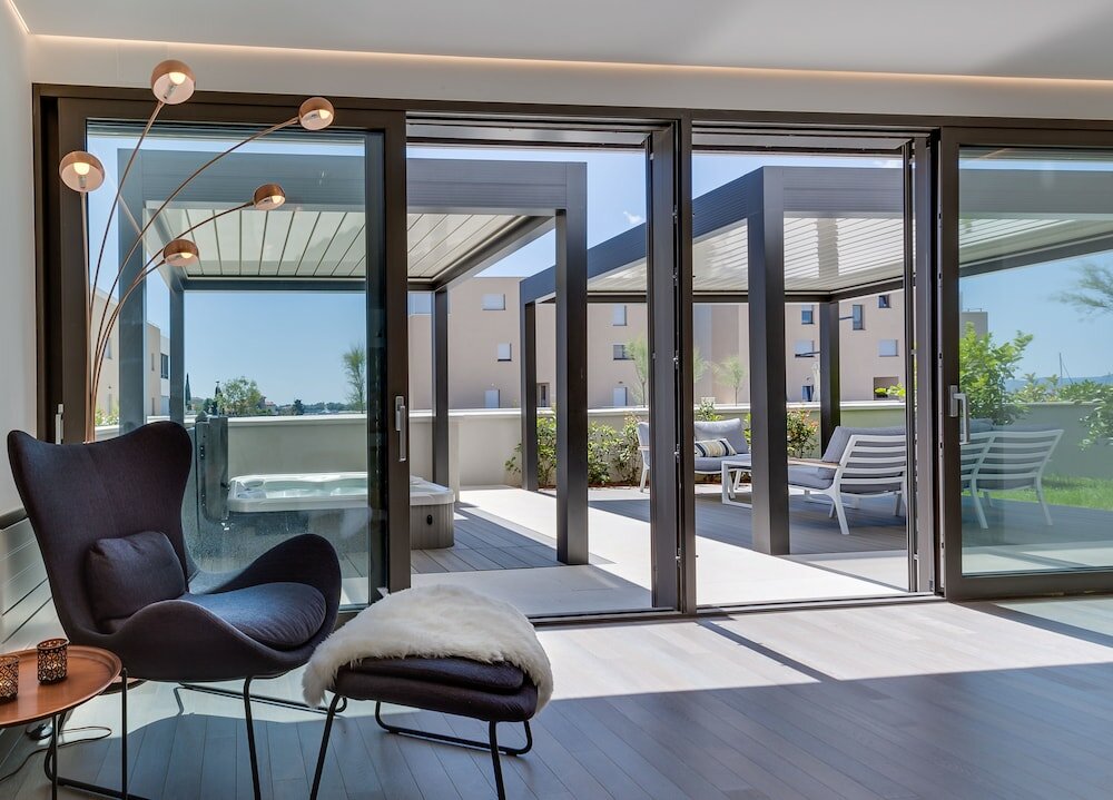 Фото Shell Luxury Residences