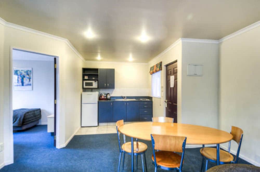 Фото Claremonte Motor Lodge