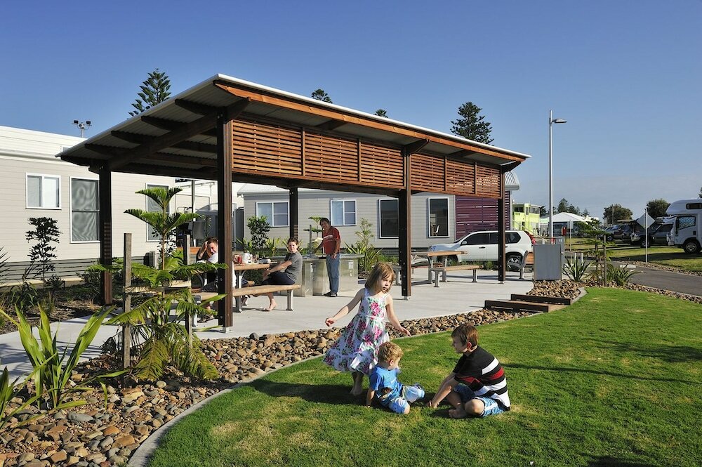 Фото Nrma Stockton Beach Holiday Park